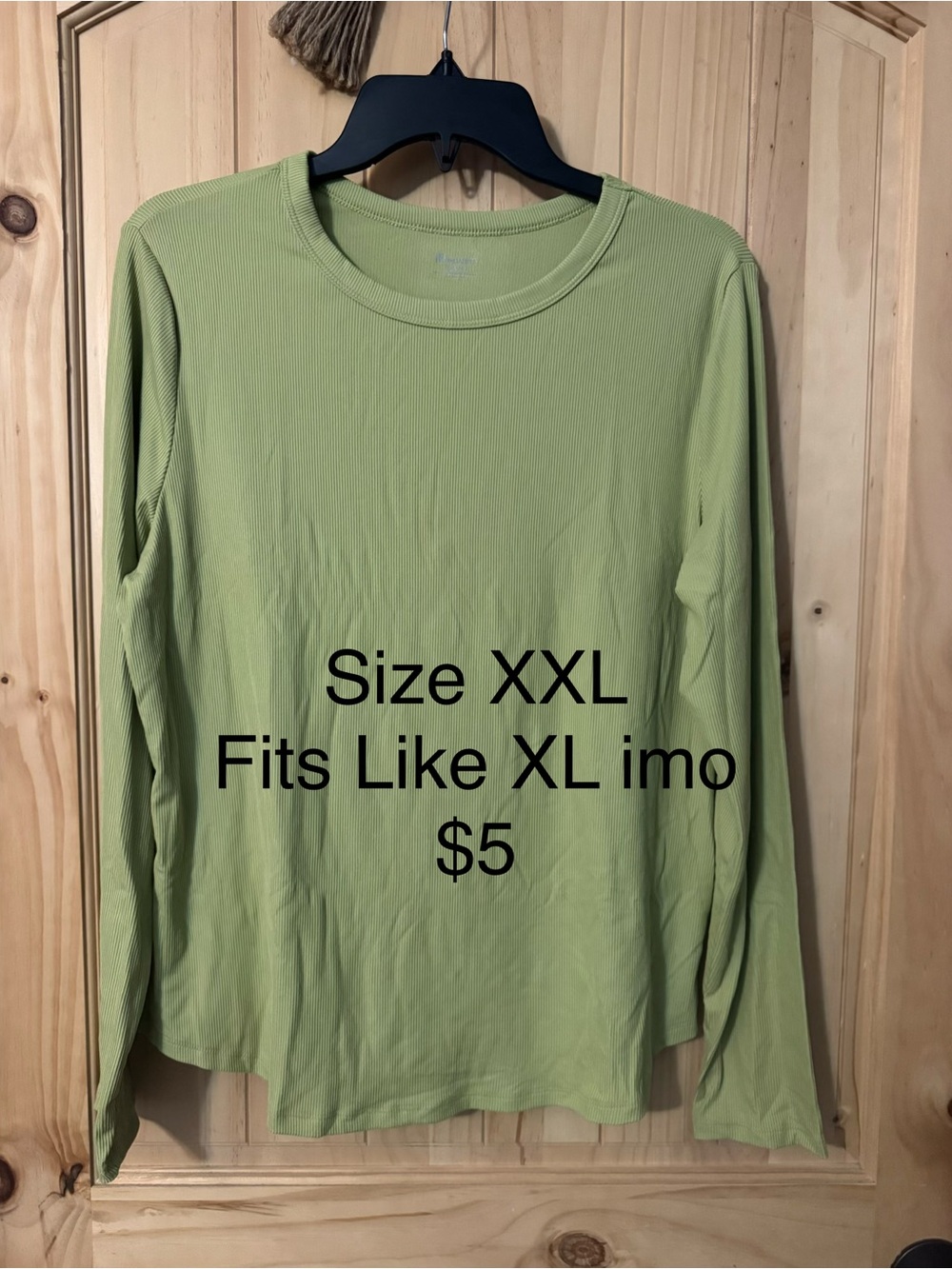 No Boundaries Light Green Long-Sleeve Ribbed Crewneck Top